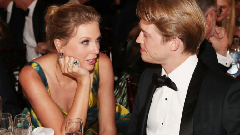 Taylor Swift aborda rumores de noivado no novo lbum Midnights taylor-swift-aborda-rumores-de-noivado-no-novo-lbum-midnights